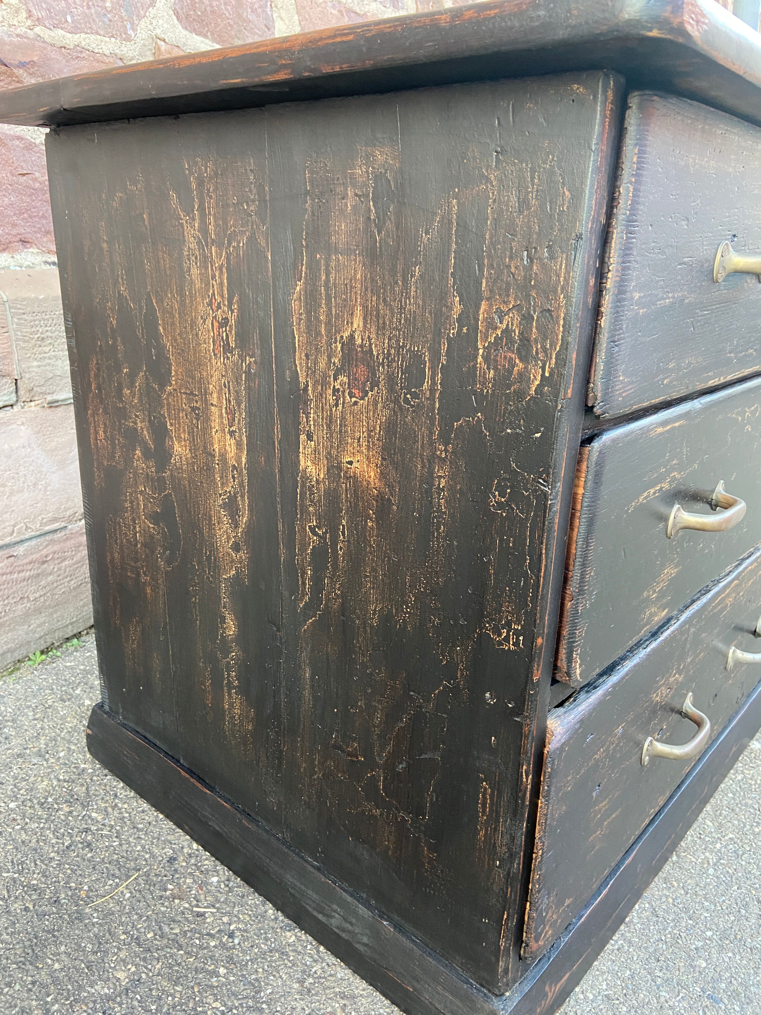 Haberdashery counter with drawers 1900