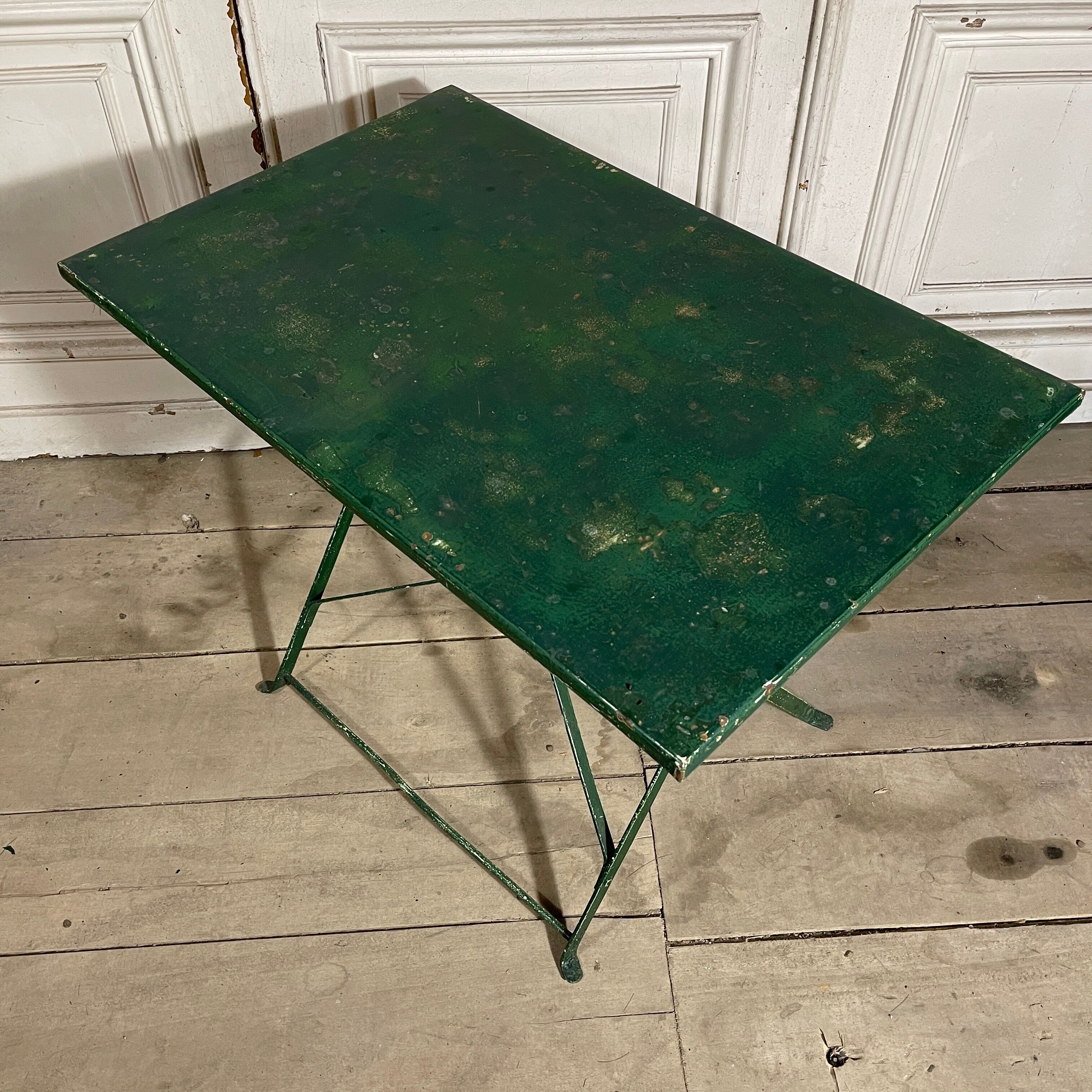 Folding metal garden table