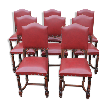 Huit chaises en skaï