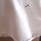 Round tablecloth
