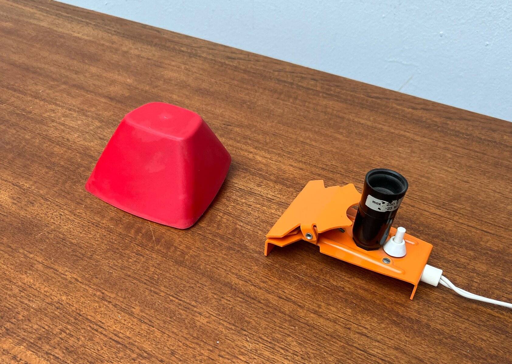 Mid-century East German space age clamp lamp by Krania, 1960s.