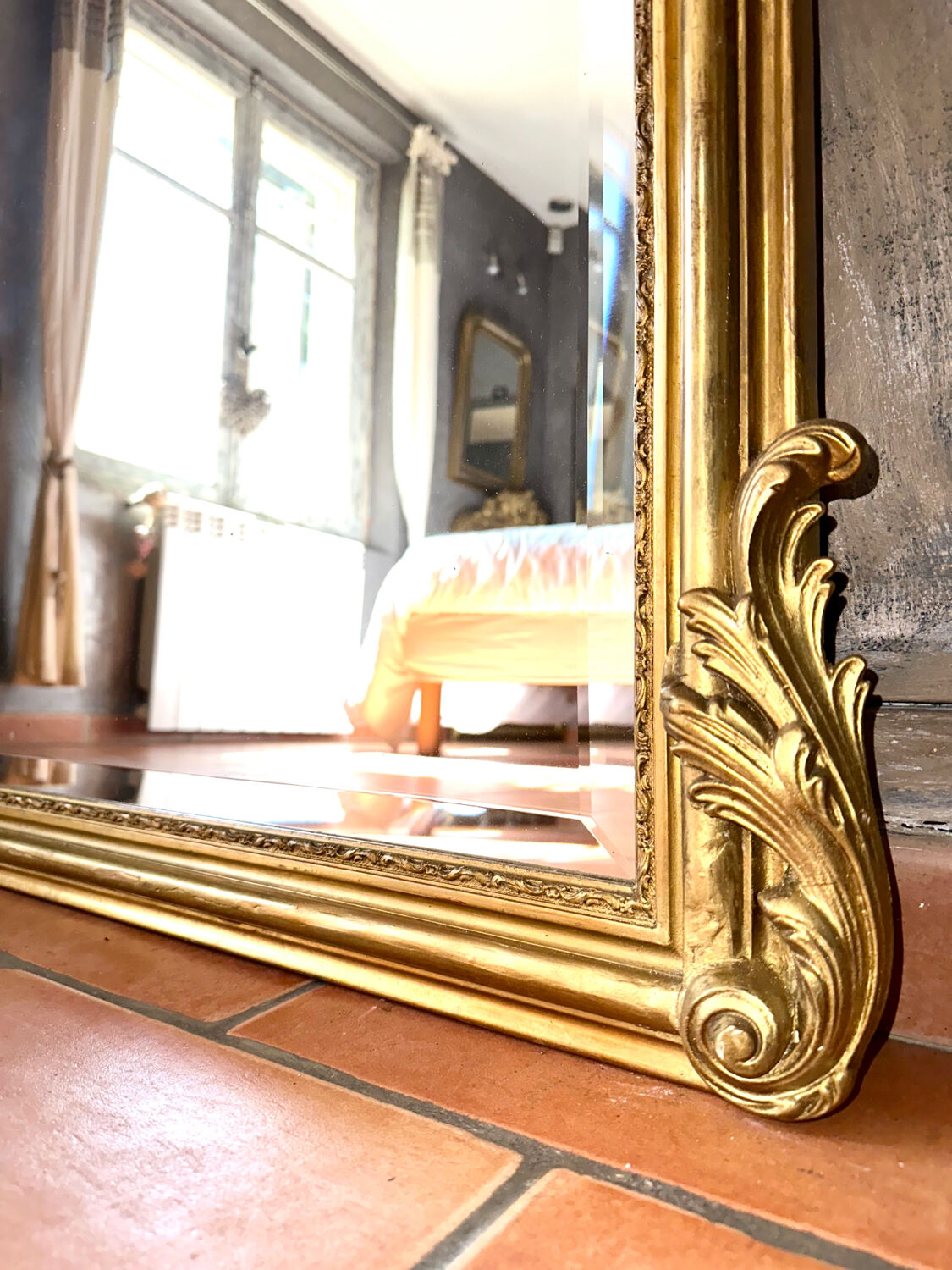 Old mirror with pediment nineteenth