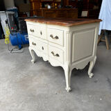 Antique chest of drawers