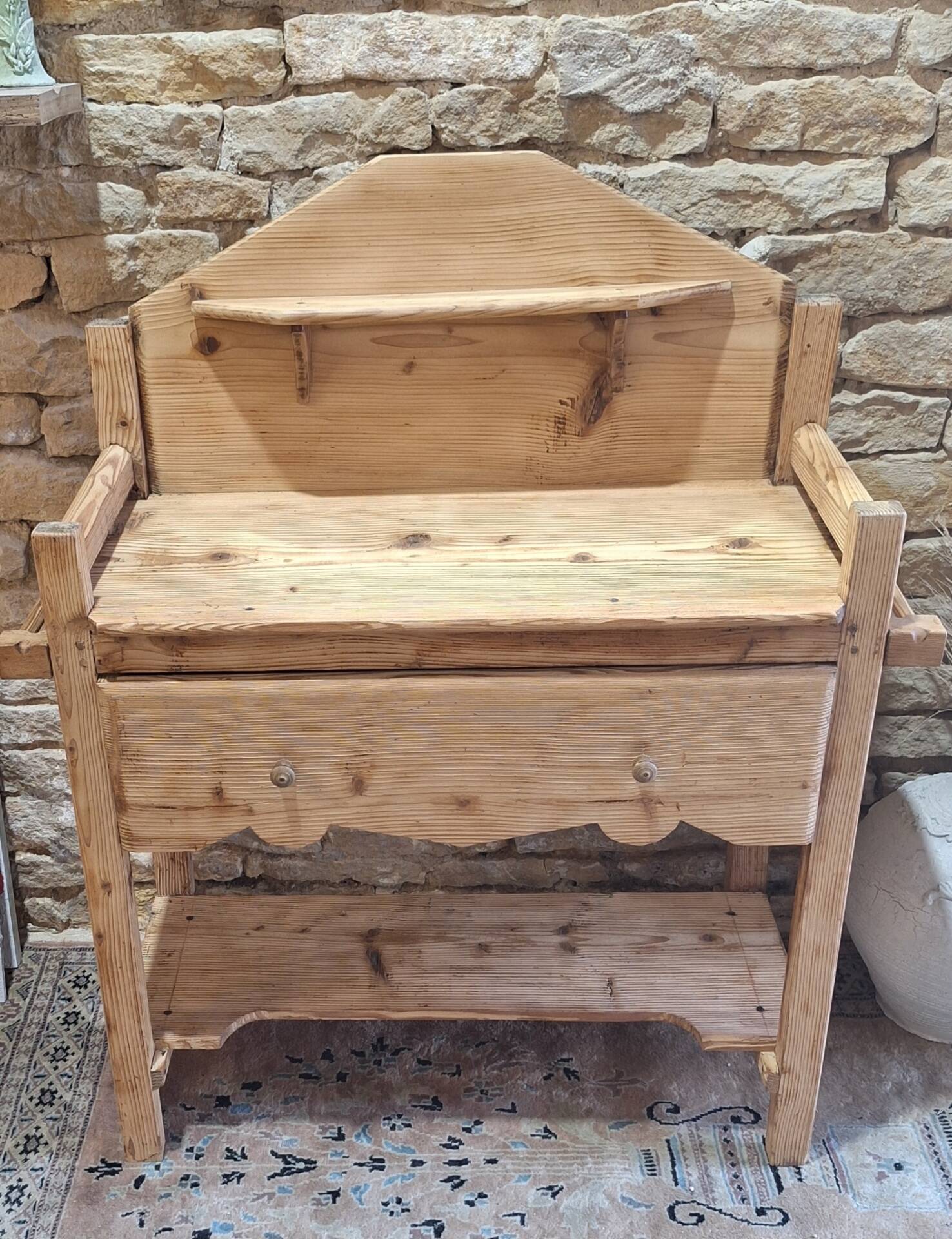 Table de toilette