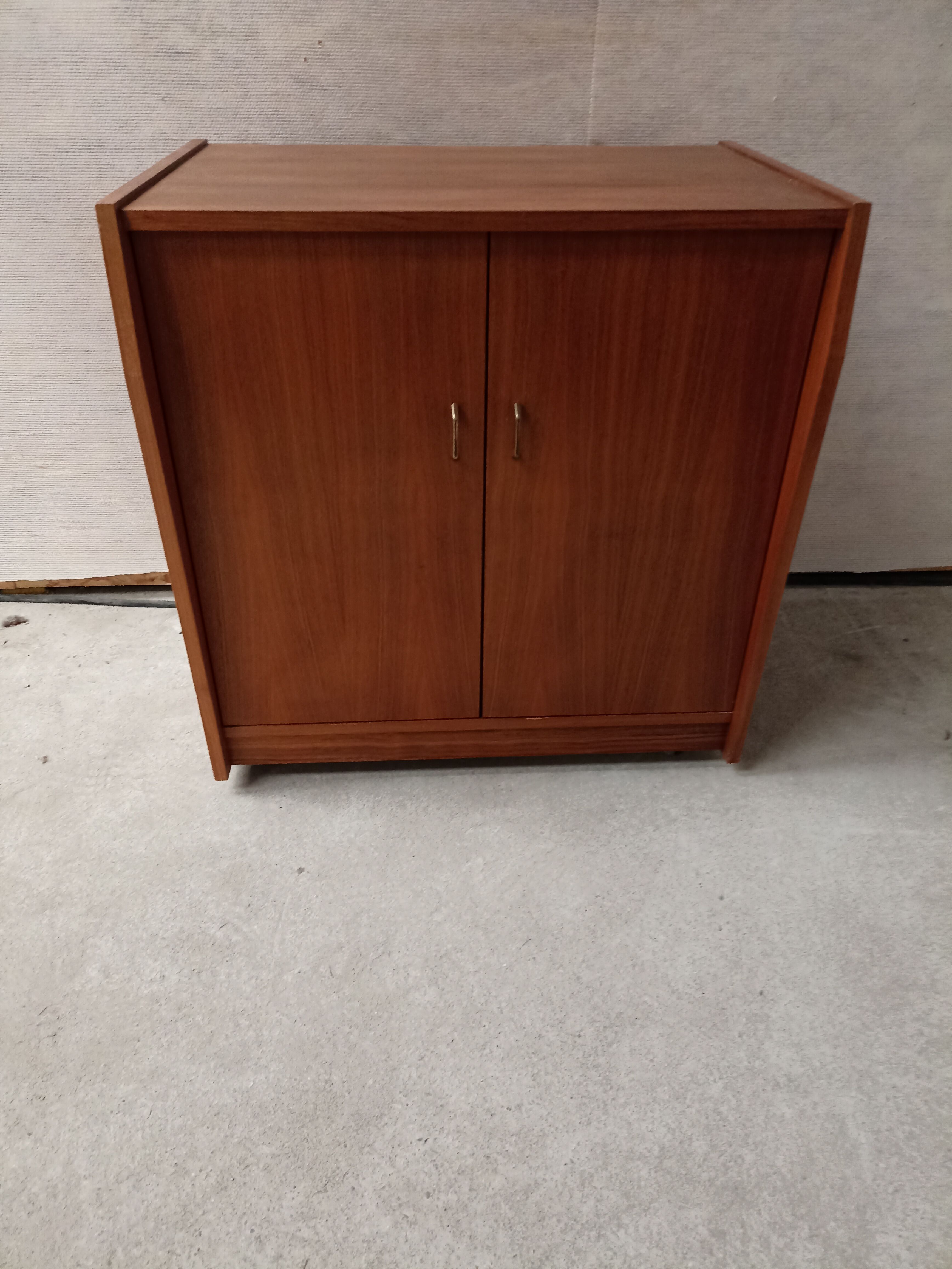 Meuble vintage scandinave