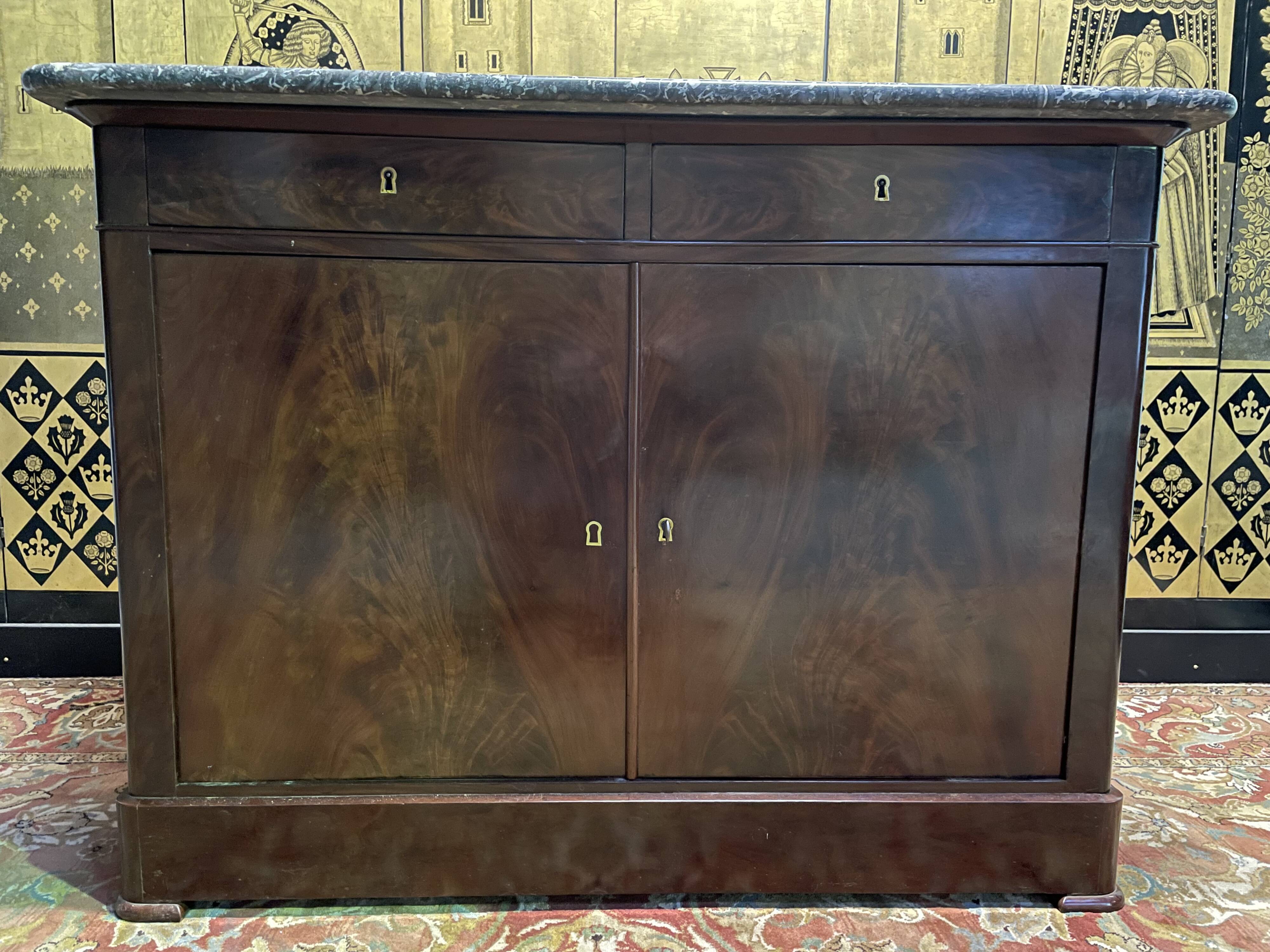 Louis Philippe period low sideboard in mahogany