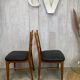 Paire de chaises 70's