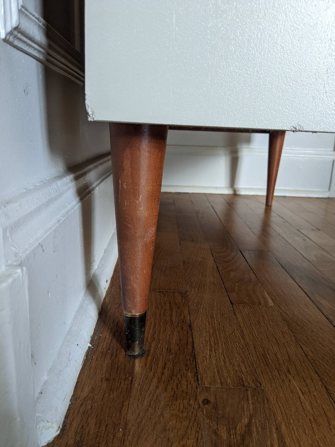 Vintage chest of drawers with spindle legs
