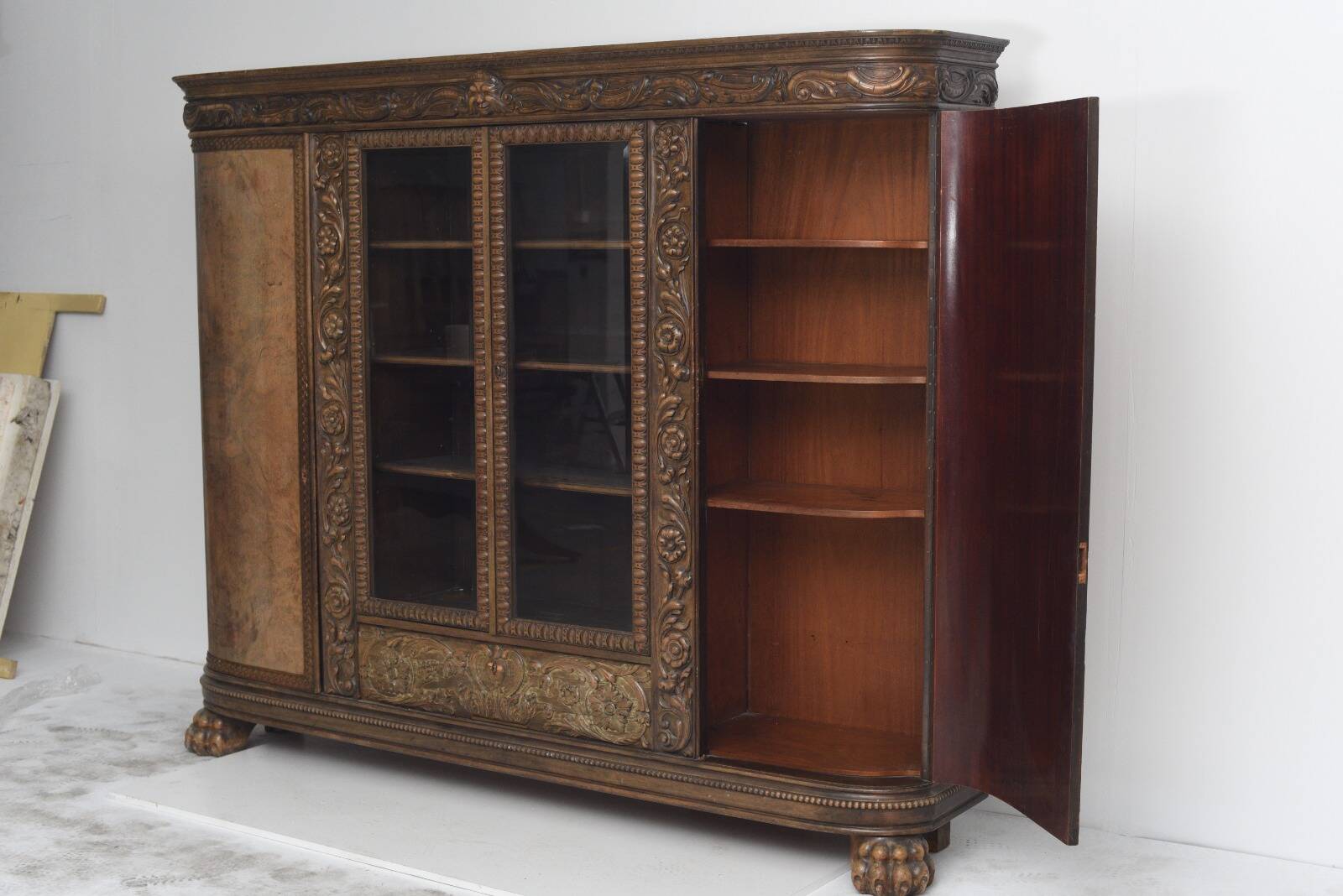 Magnificent Italian Wardrobe in Walnut with Big Lion Feet, 1920s