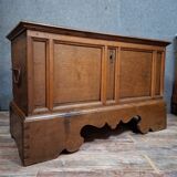 Oak chest with moulded panels – rustic work – 18th century