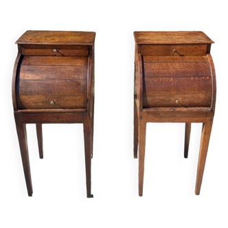 Pair of oak cylinder bedside tables from the 18th century