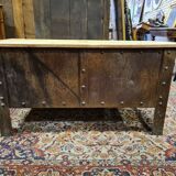 Table de salon en fer riveté et bois