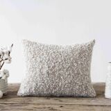 Hand-woven “Victor” cushion in linen and wool