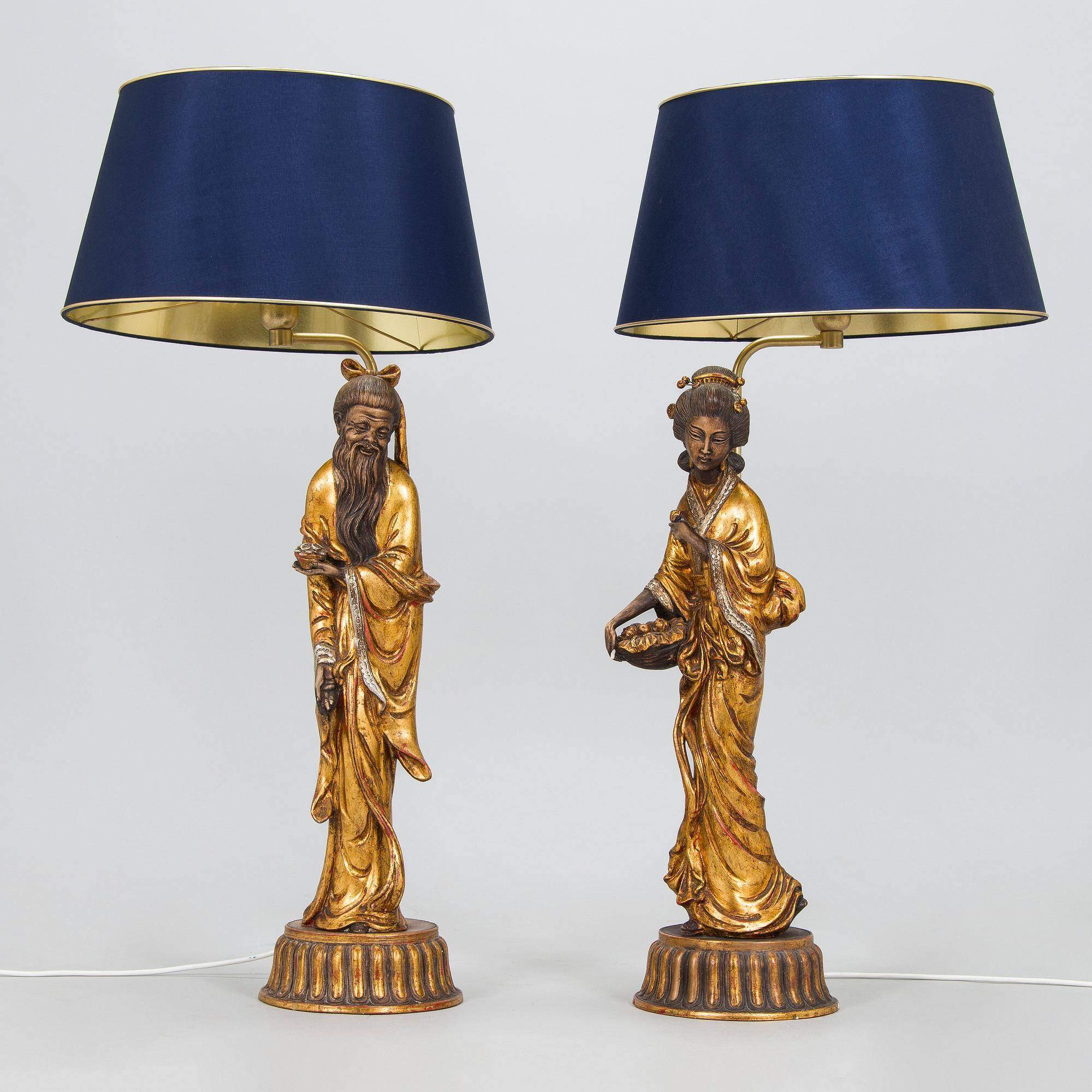 Pair of gold table lamps in the style of William Billy Haines, United States, 1950s.