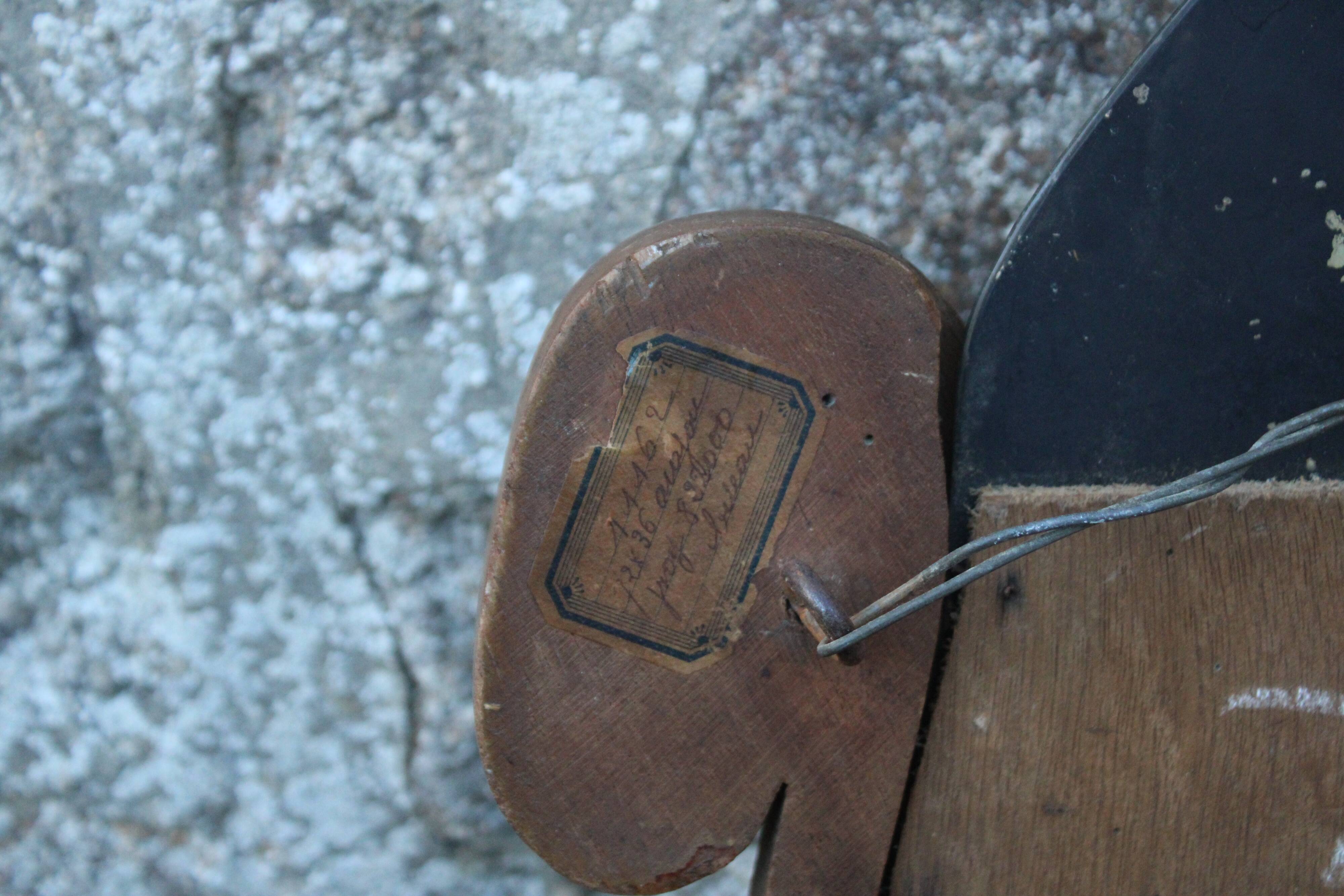 Art Deco mirror from the 1930s – Beveled glass & carved frame