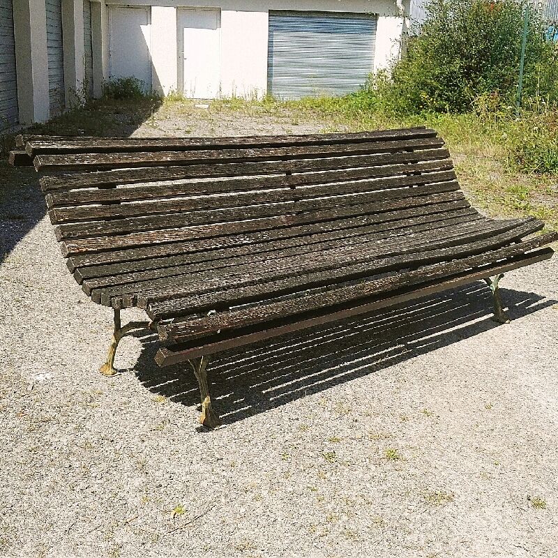 Garden bench park vintage square