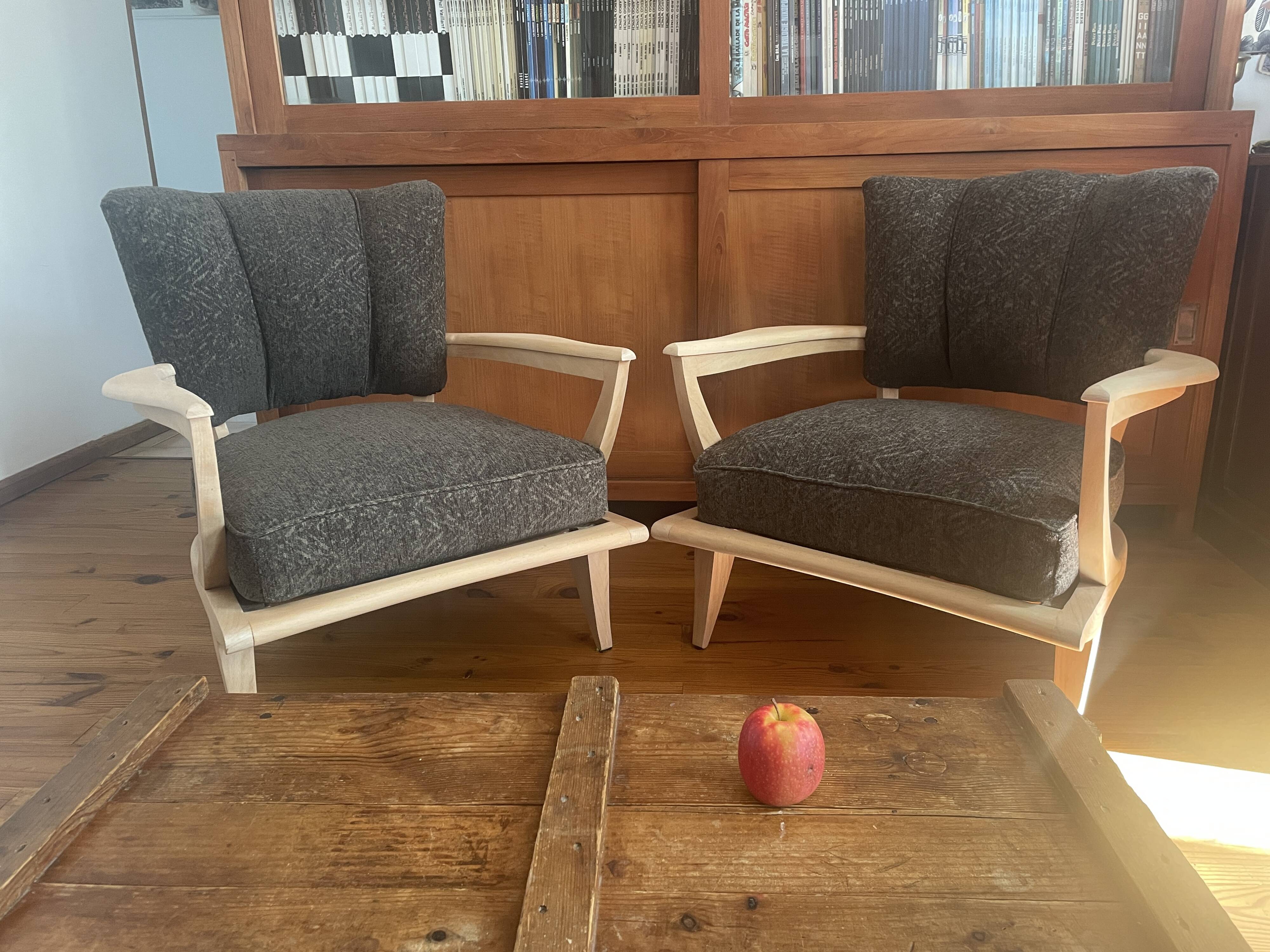 pair of armchairs Steiner by Etienne Henri Martin