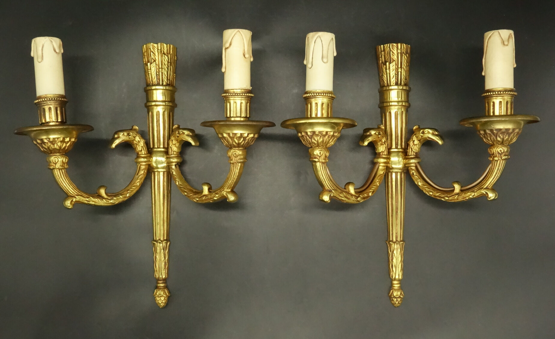 Paire d'appliques, carquois et têtes d'aigle, style Louis XVI - Petitot