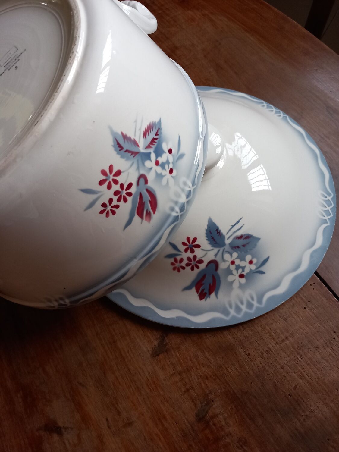 Earthenware tureen