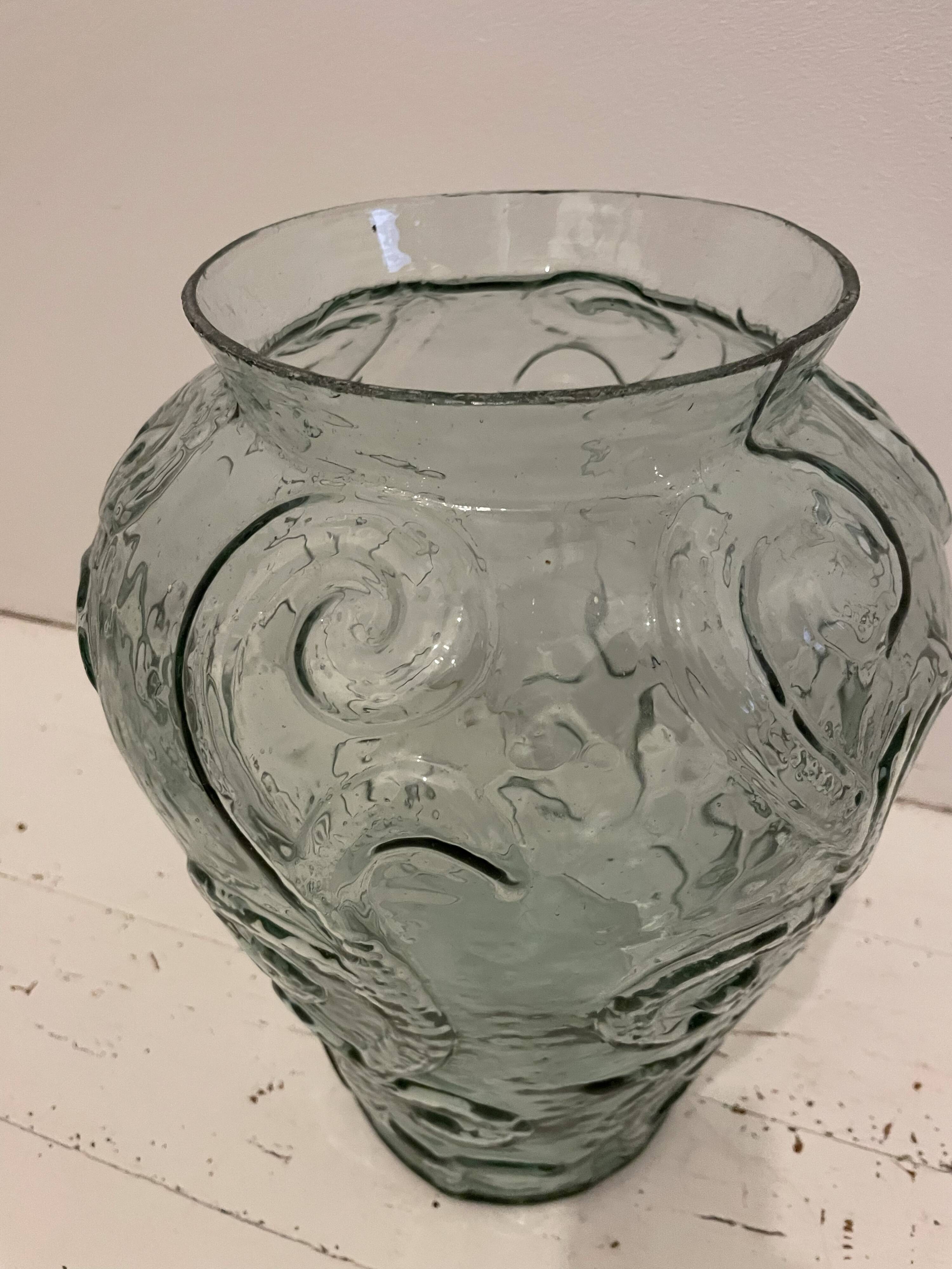 Sculpted glass vase