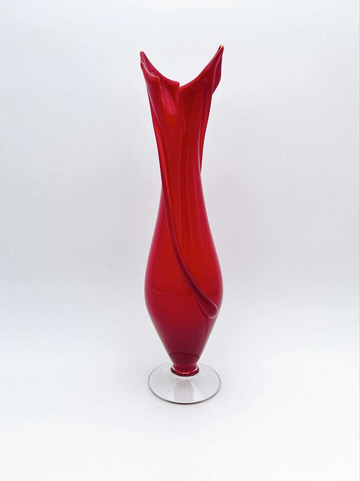 Tulip Vase Fratelli Toso Murano Red Crystal Ribbons 37.5cm
