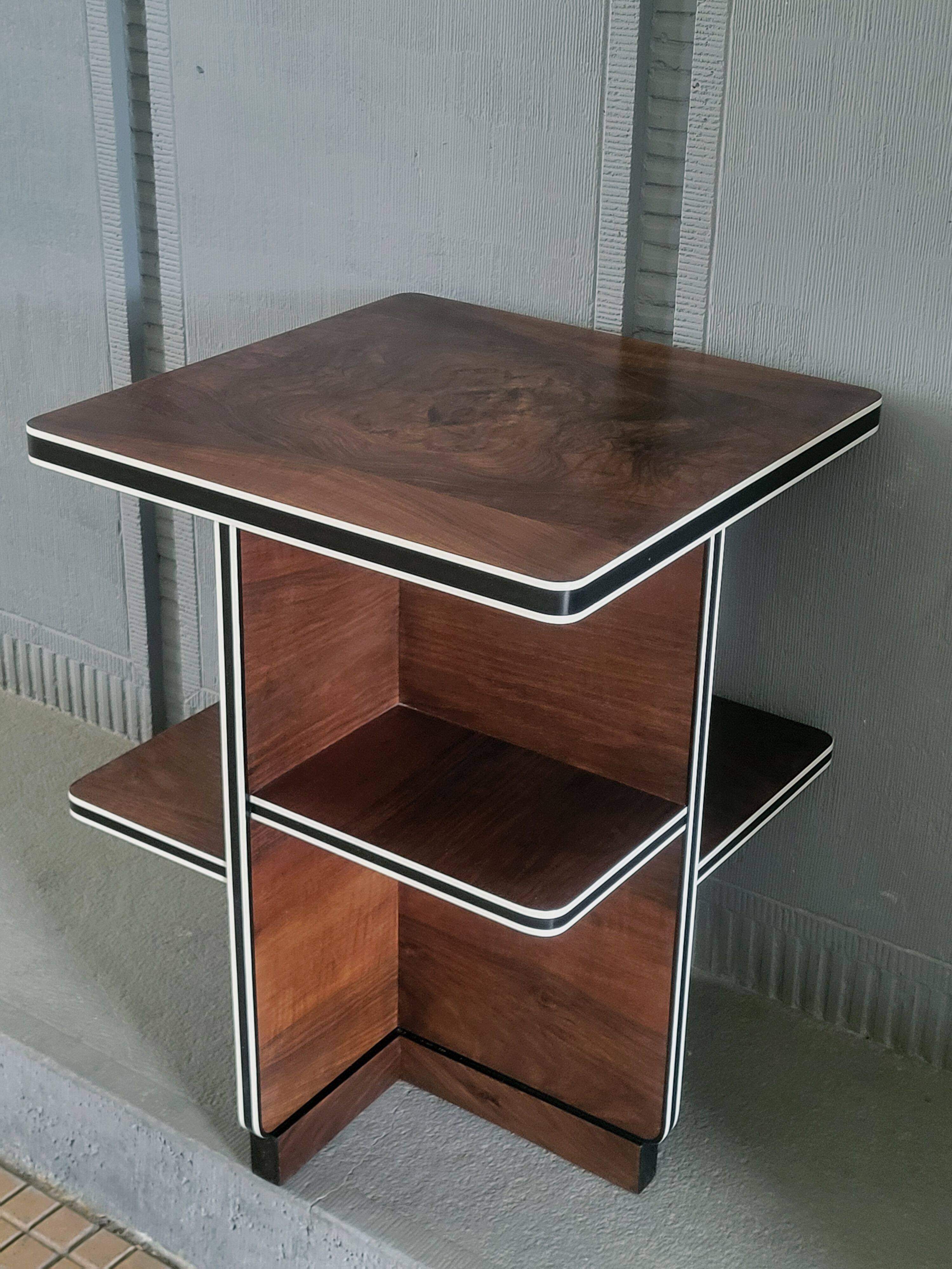 Art Deco coffee table by Waring & Gillow, 1930s, walnut, burr walnut top