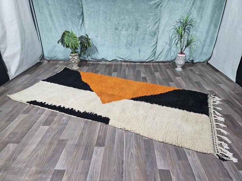 Traditional pure wool Berber rug size 140 x 260 cm