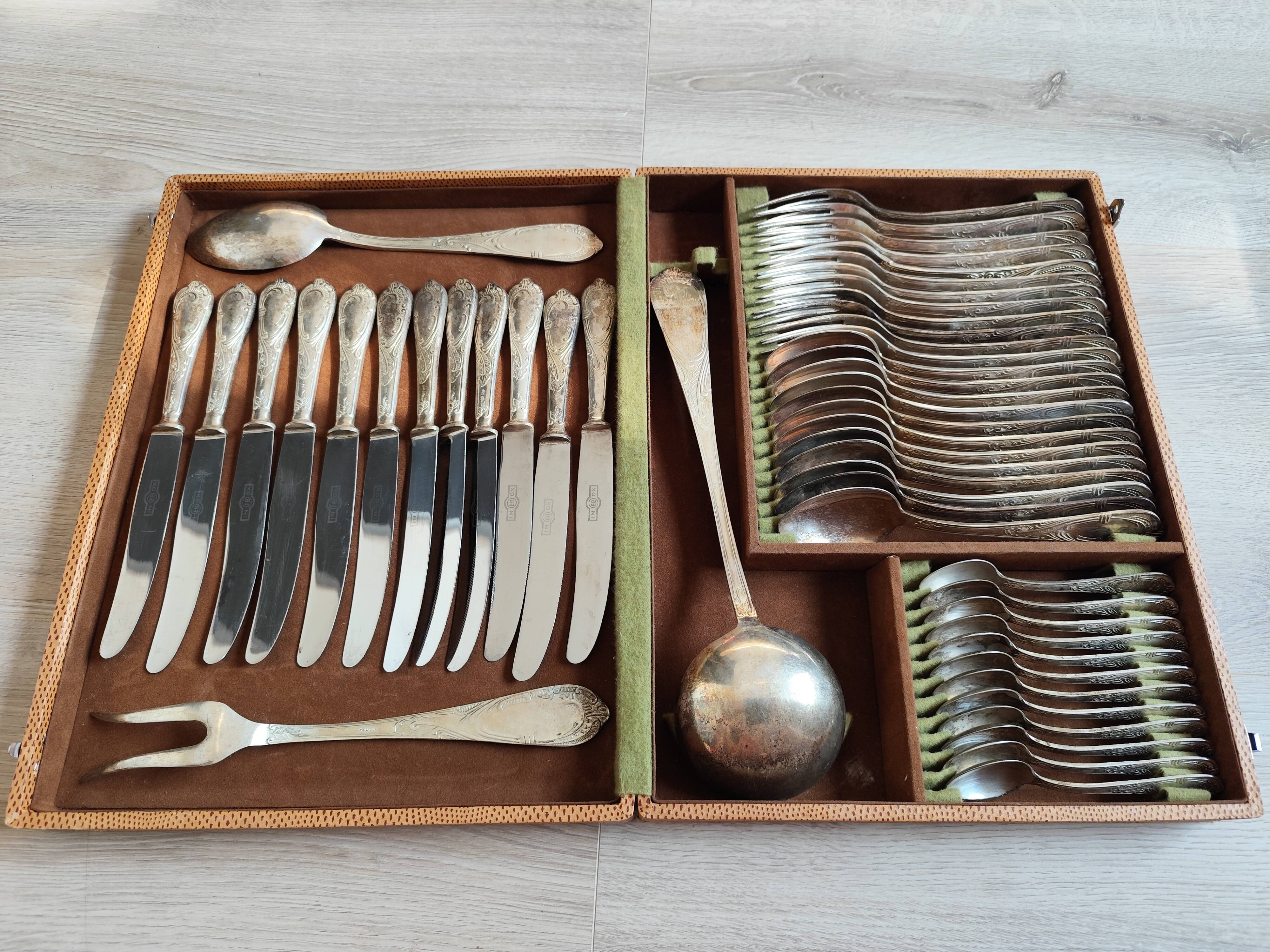 Grande ménagère 12 personnes vintage 51 pièces ARG 008