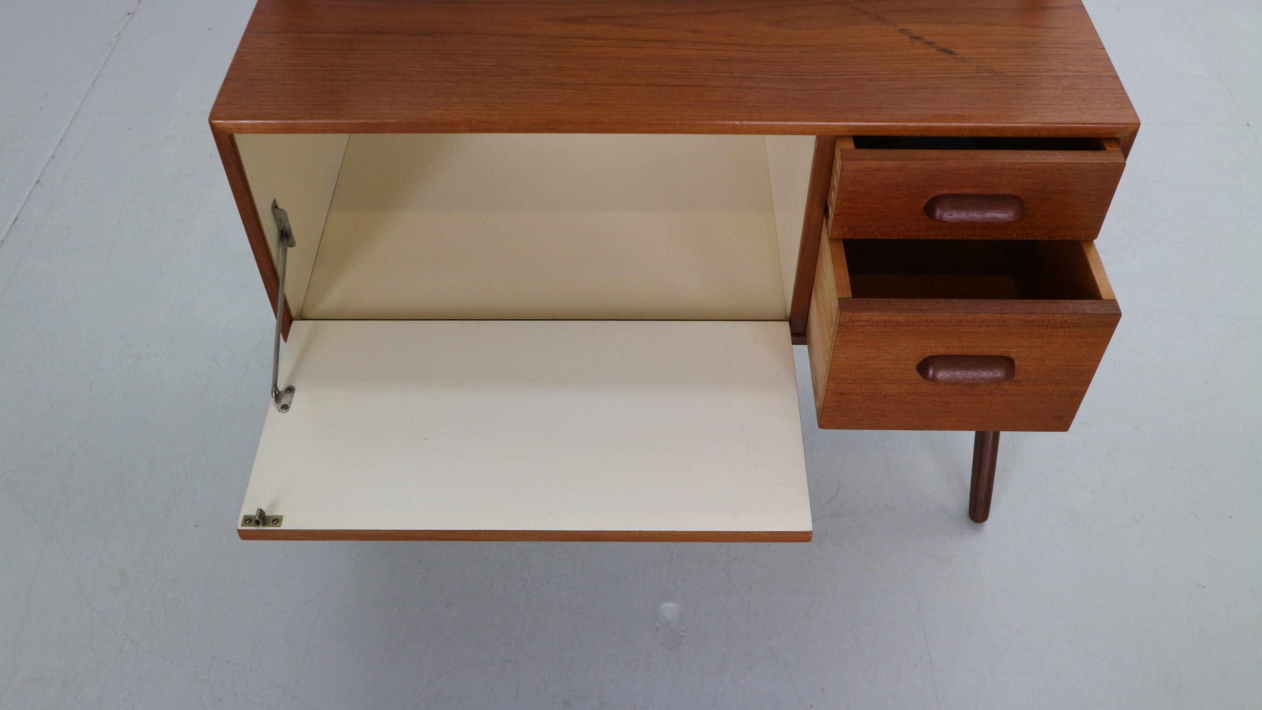 Mid-Century Danish Dressing Table in Teak by by AG Spejl Kobberbeskyttet, 1960s