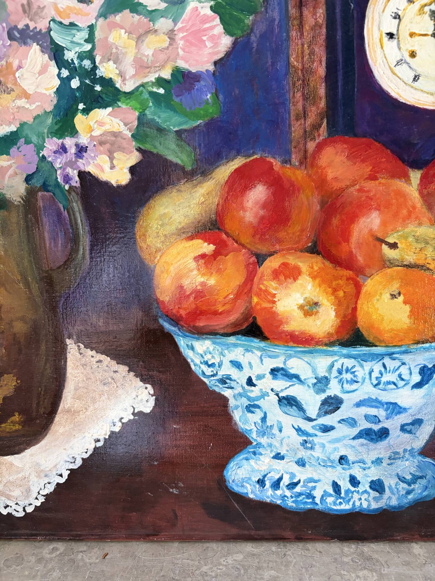 Fleurs champêtres et fruits, nature morte signée 1996