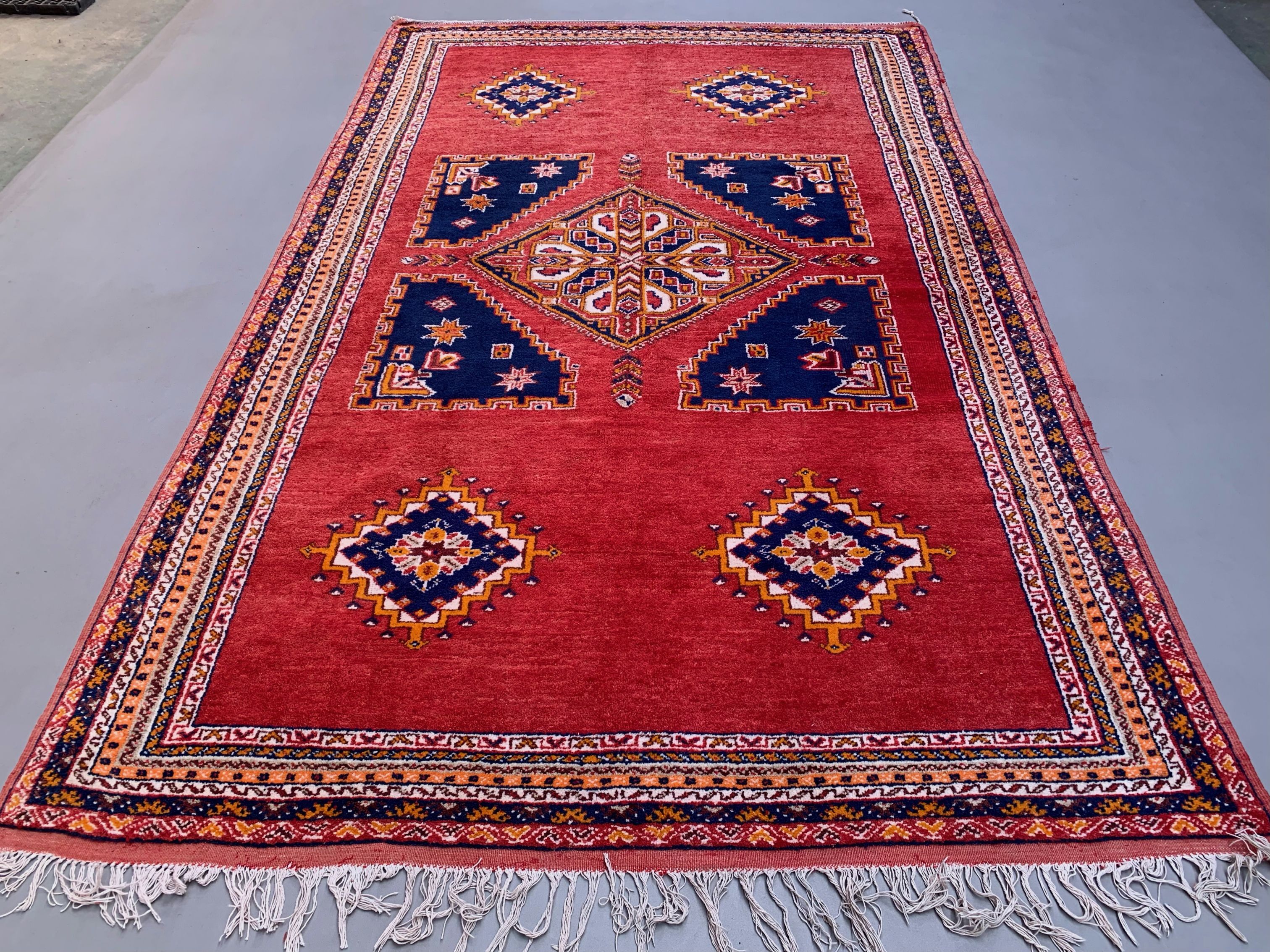 Vintage moroccan rug 320x201 cm tazenacht berber atlas, tribal red, blue large