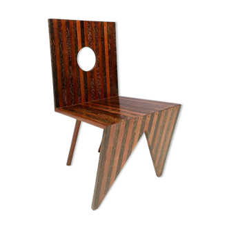 Chaise d’appoint géométrique en hêtre massif et en noyer postmoderne faite à la main, Italie années 1980