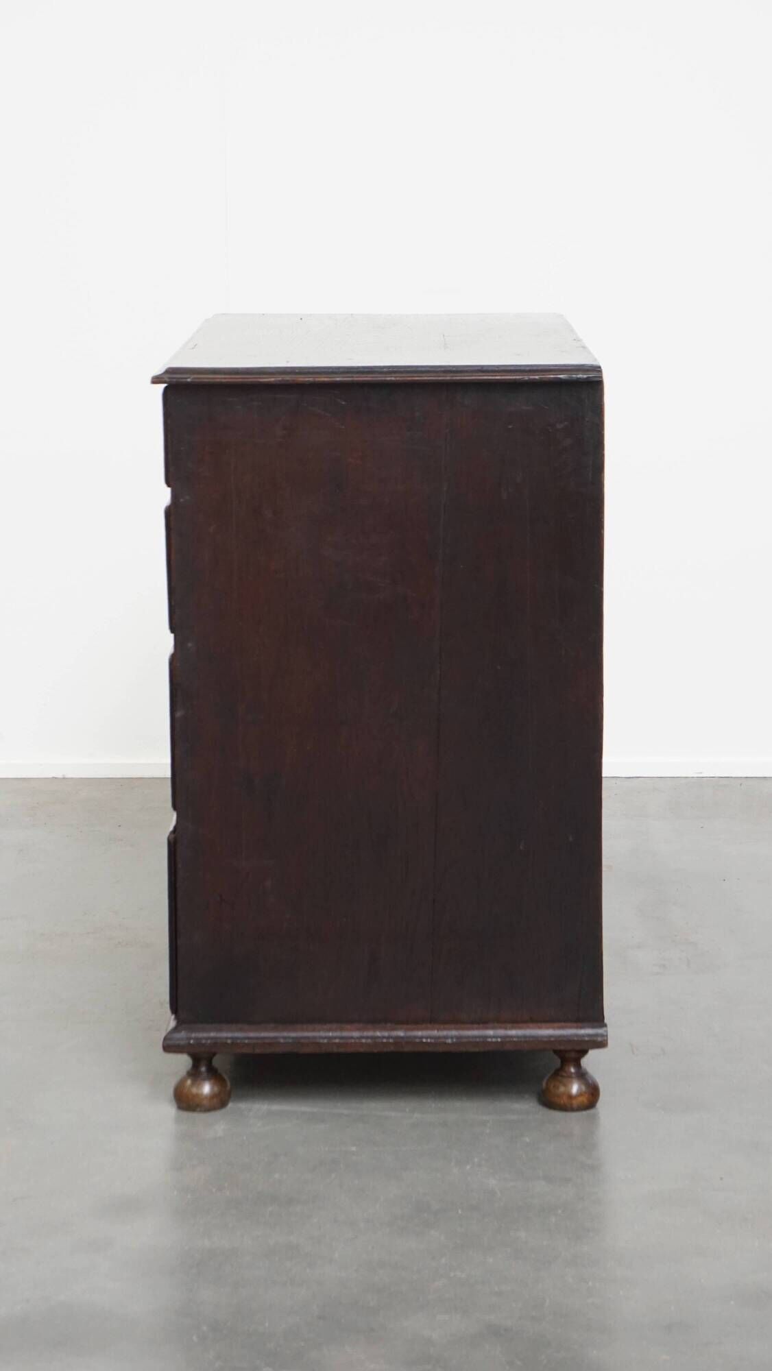 Antique 18th-Century English Oak Chest of Drawers / Commode with 5 Drawers