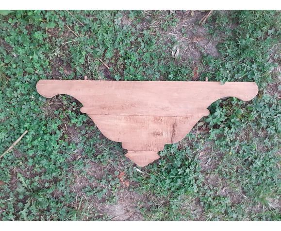 Wooden cabinet fronton