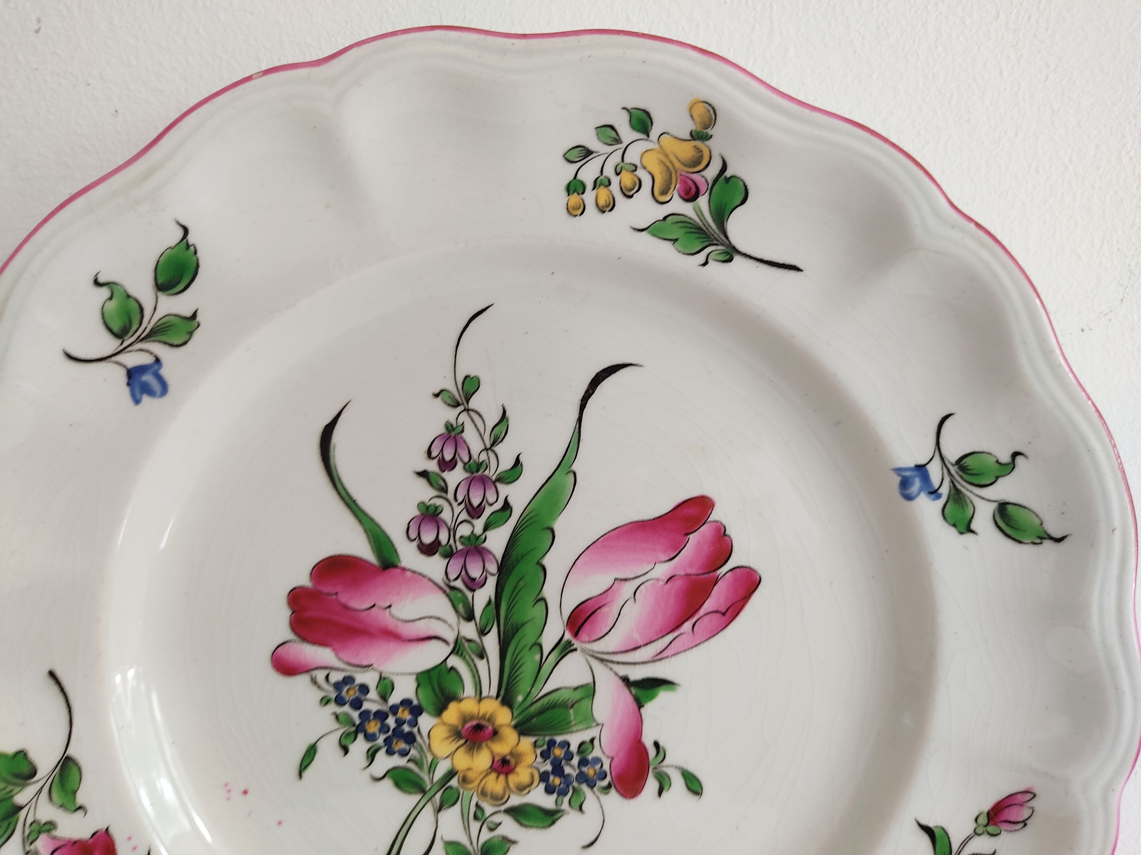 Plate Lunéville hand painted flowers