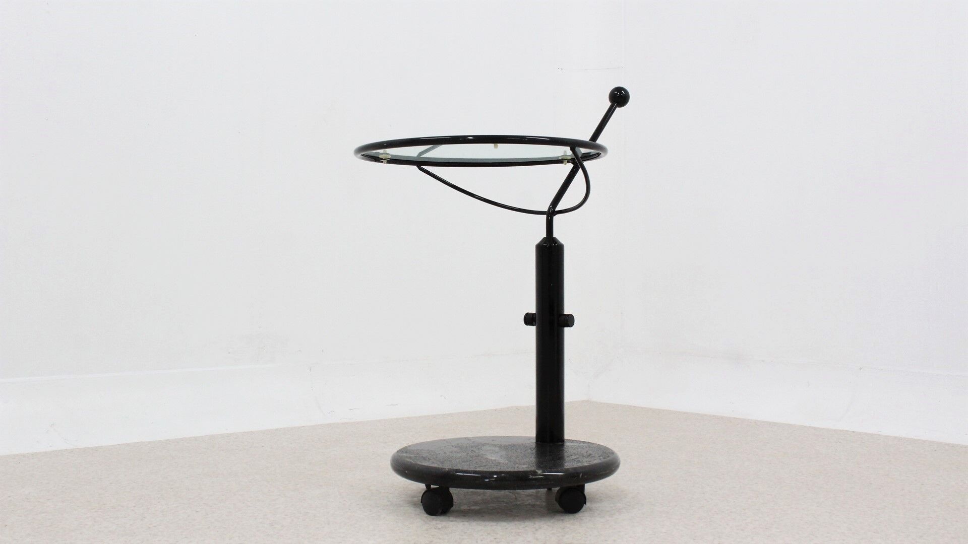 Verre italien &Marbre Pivotant Table Basse, années 1980