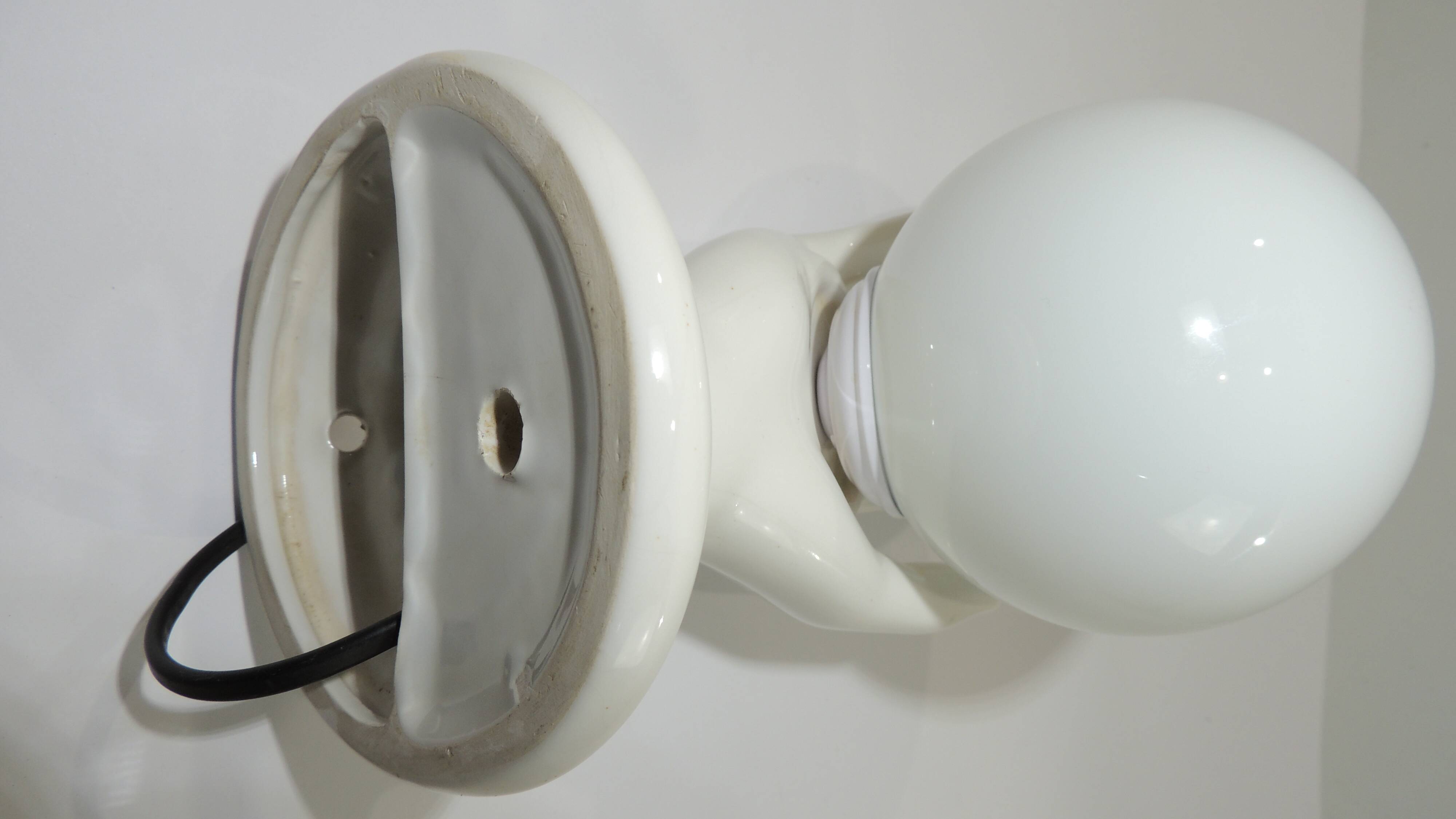 Wall light in ceramic/opaline ball/white/vintage