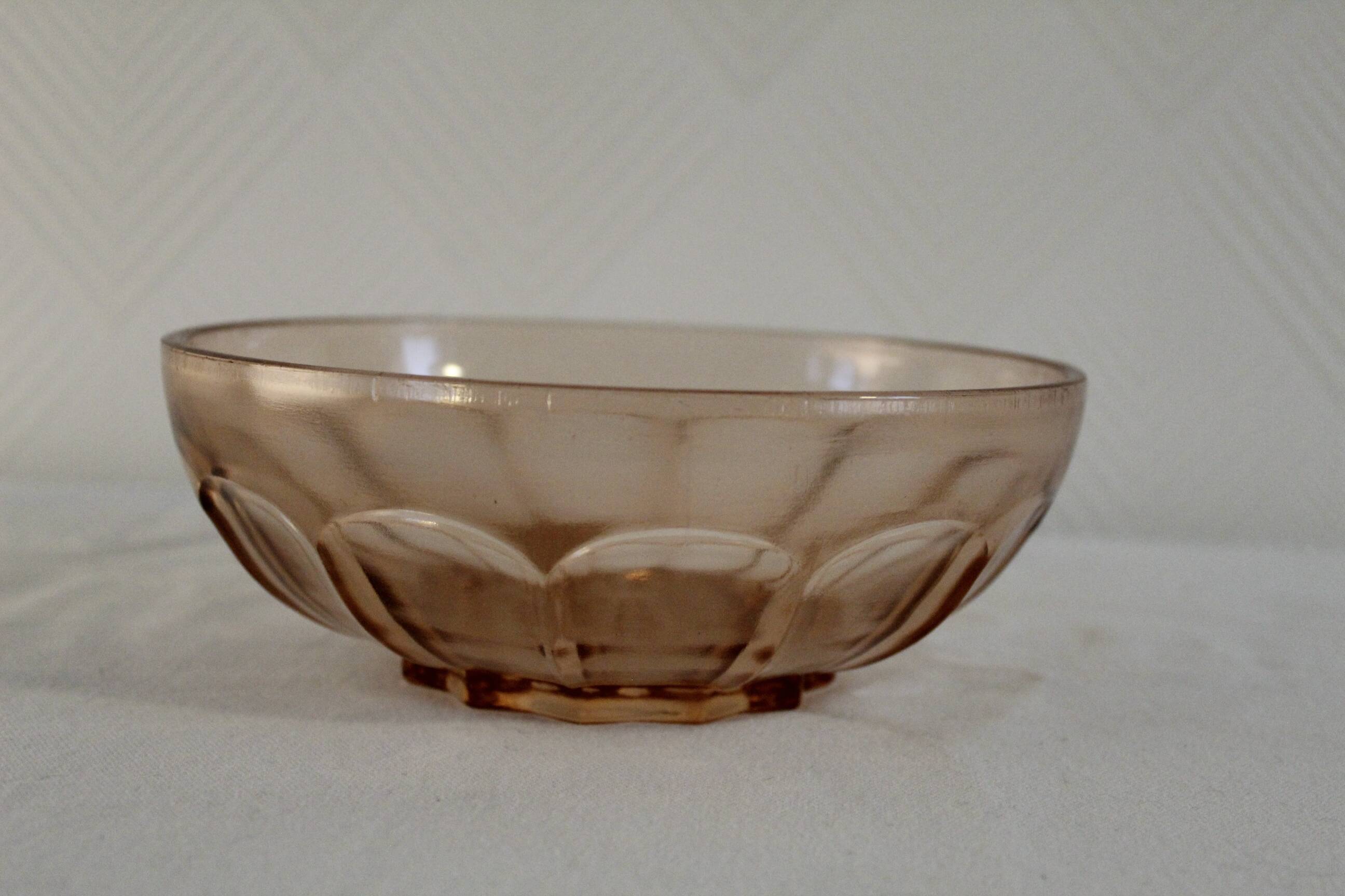 Small vintage pink salad bowl