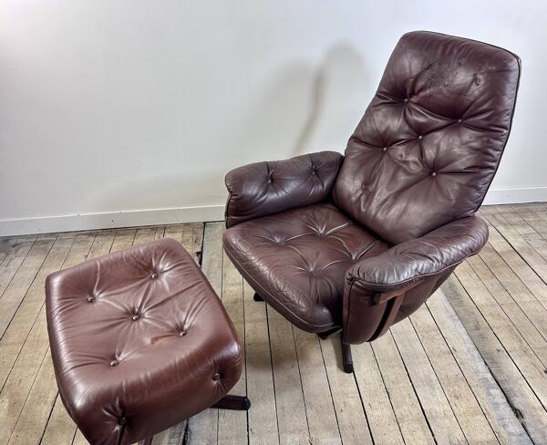 Fauteuil et ottoman en cuir par Göte Möbler, Suède 1960