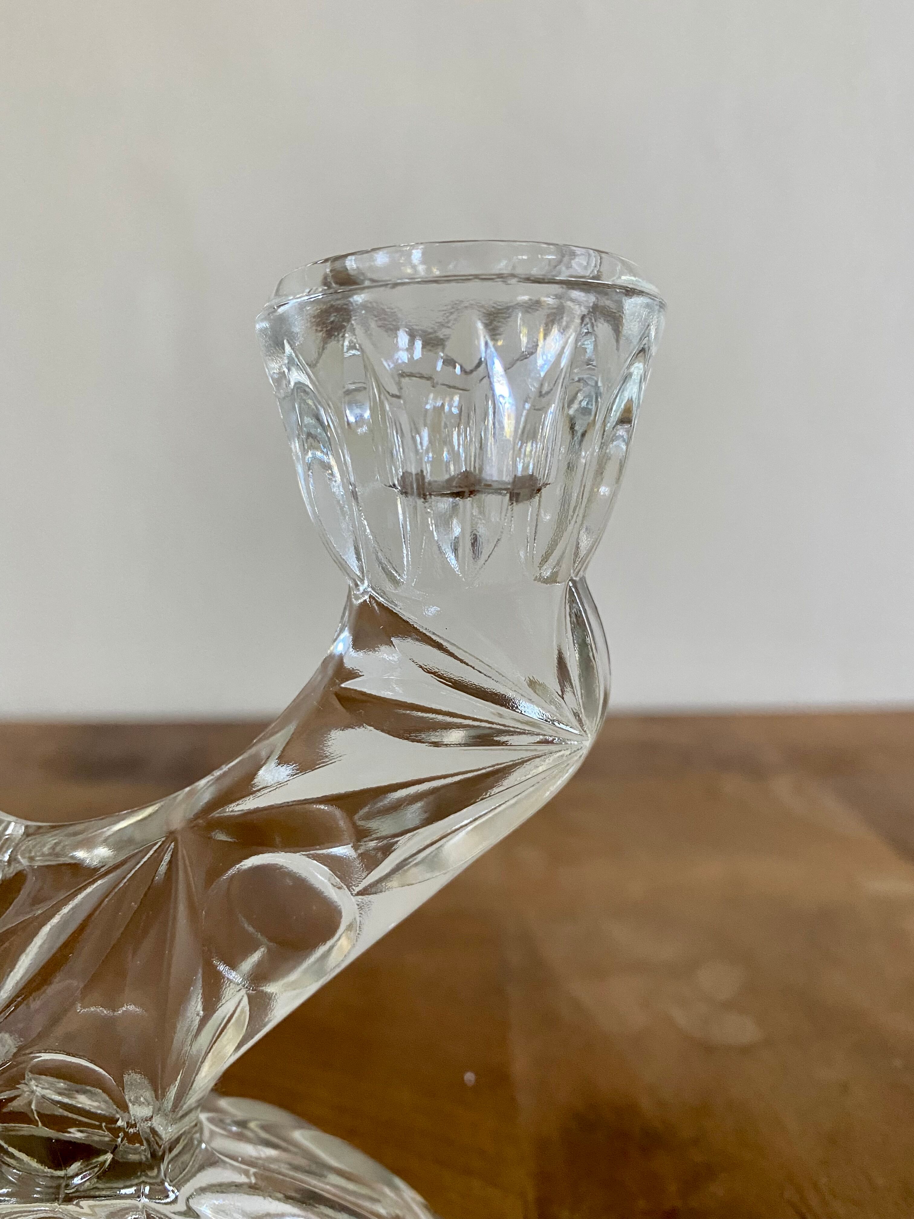 3-spoke glass candle holder