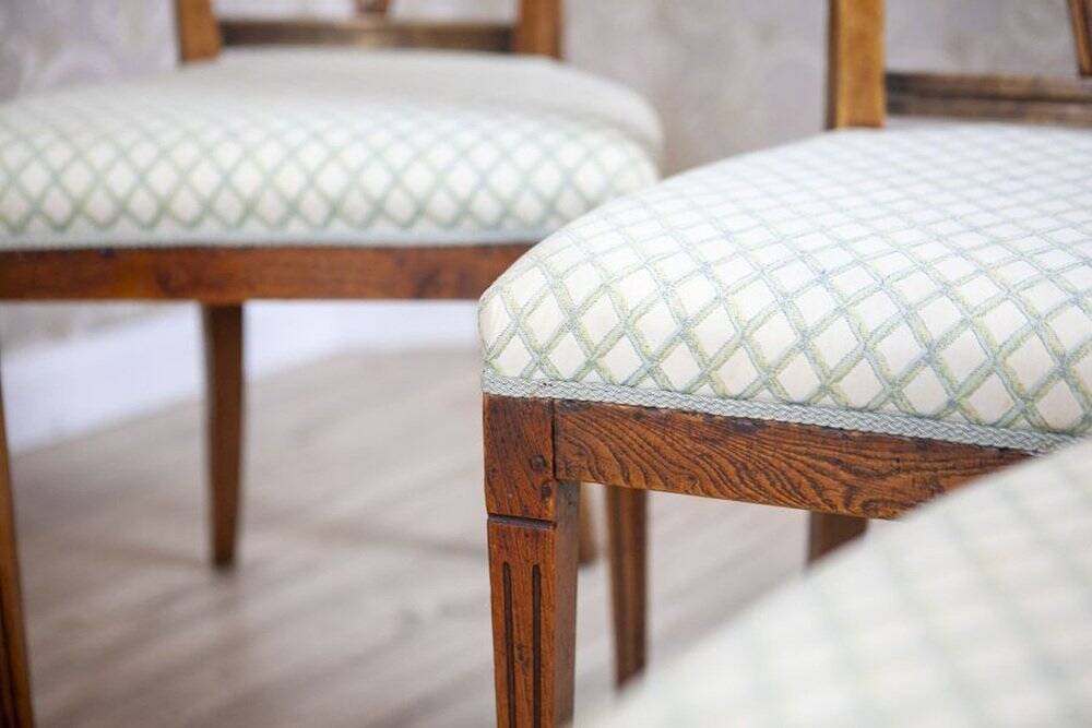 Vintage Elm Chairs in White Upholstery, 1950s, Set of 5