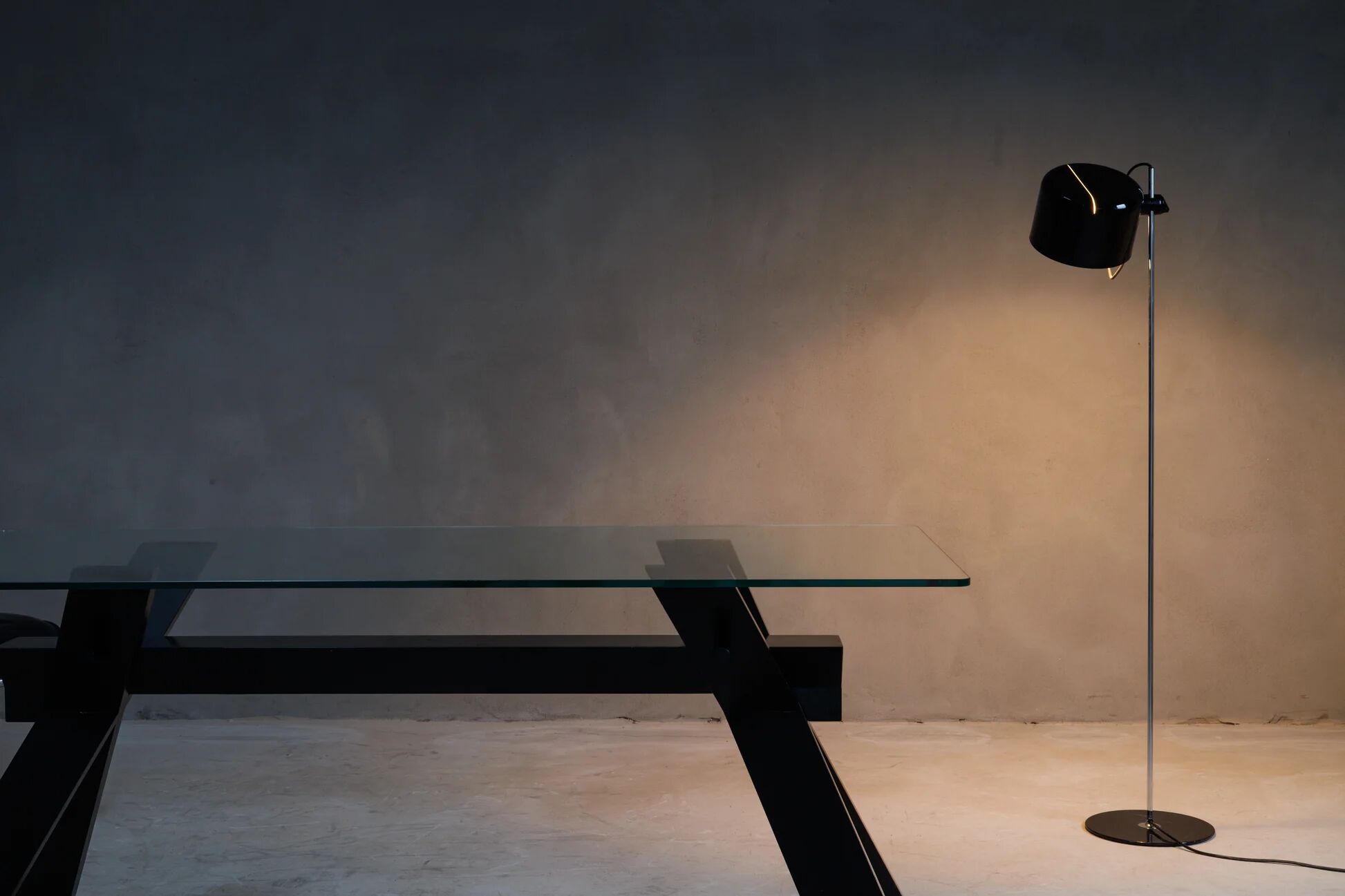 La Piana dining table by Bross