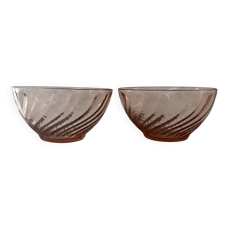 Vintage set of two Arcoroc Rosaline bowls