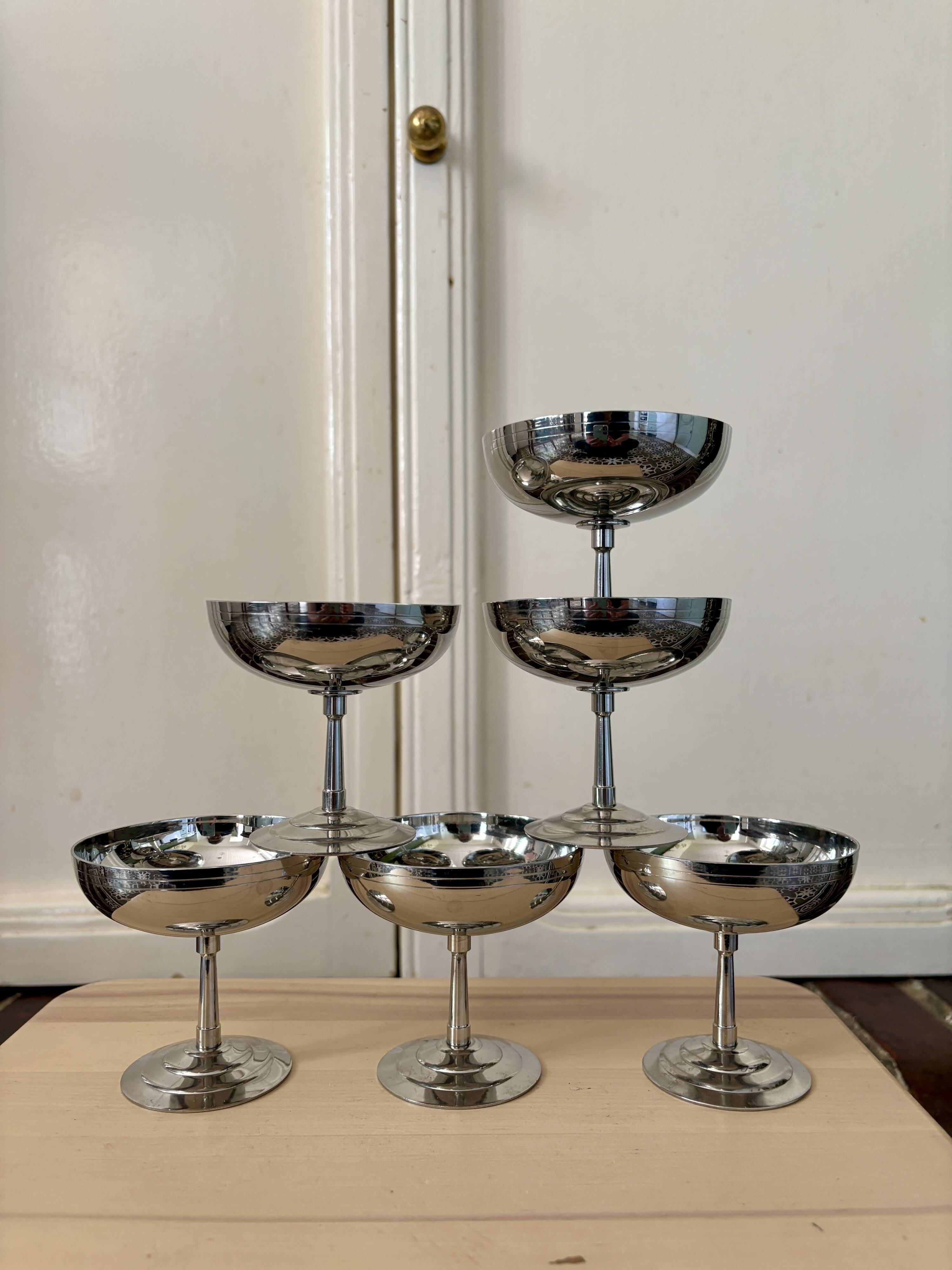 Lot de 6 coupes vintage en inox