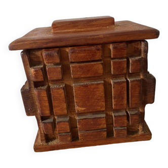 Graphic wooden box