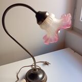 Brass lamp with tulip