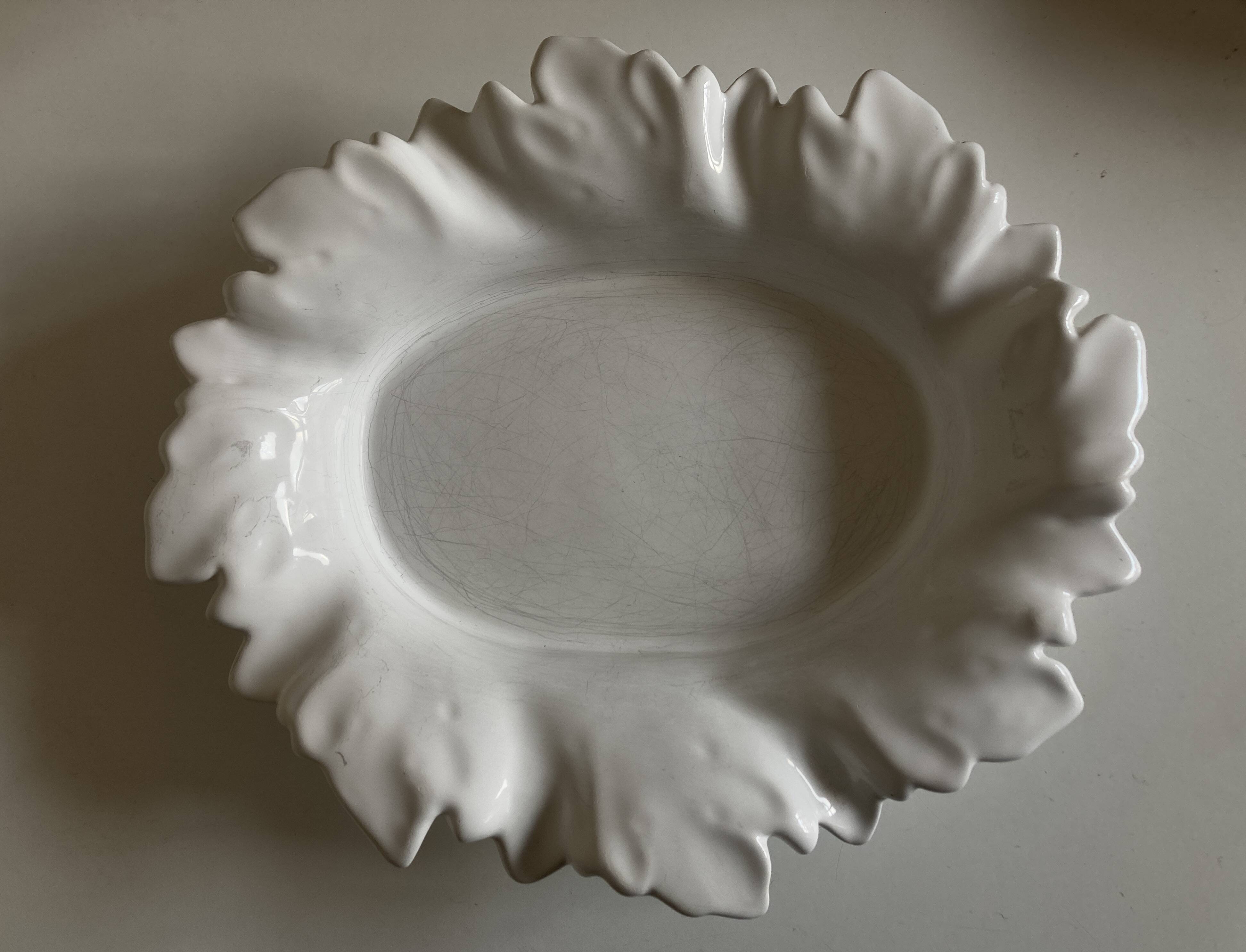 Acanthus platter in Malicorne earthenware, 18th century