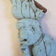 Ancienne potence sculptée en singe en teck