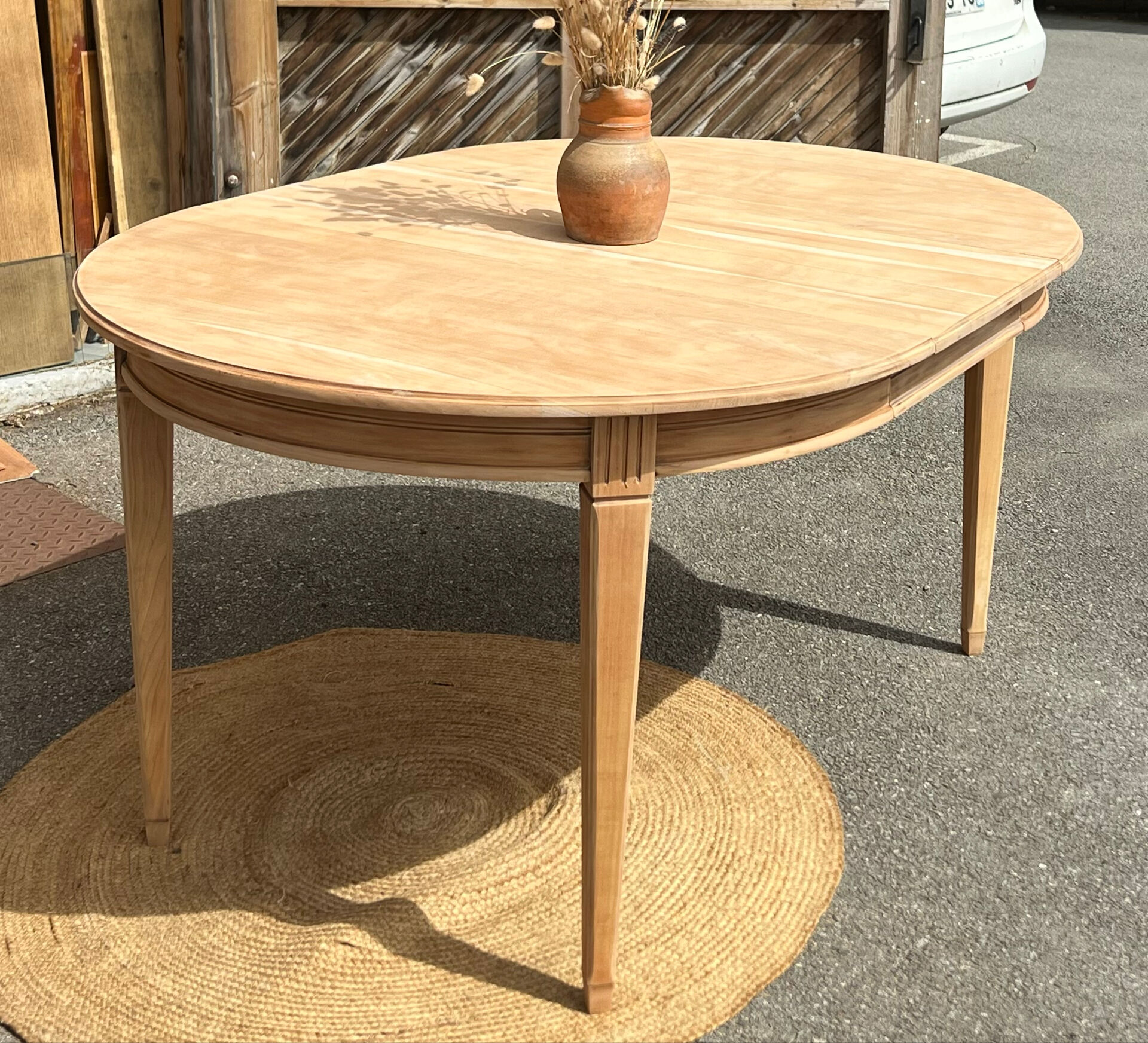 Round table with 2 extensions in raw solid wood - renovated antique table