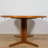 Mid-Century Round Teak Extendable Dining Table from Vejle Mobelfabrik
